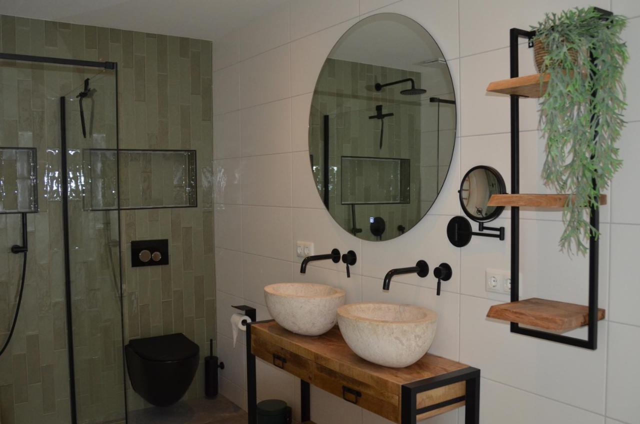 Olive Beach, Luxury Beachhouse 150 M From The Beach Нордвик Екстериор снимка
